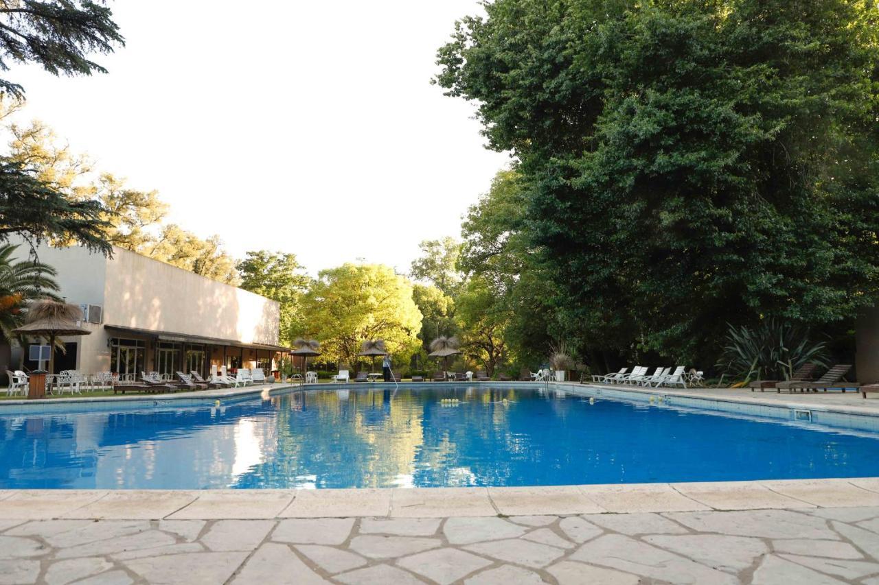 Howard Johnson Resort & Spa Escobar Белен-де-Ескобар Екстер'єр фото
