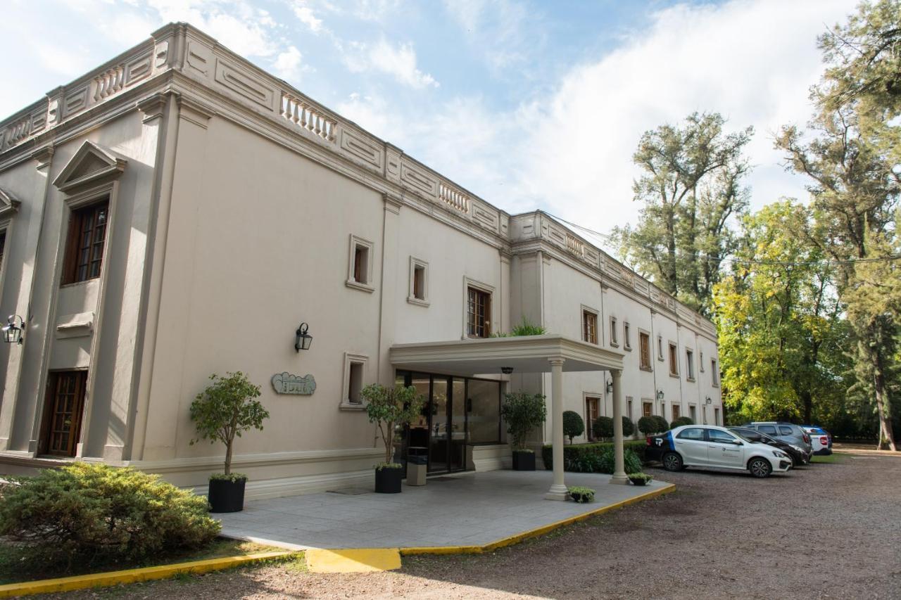 Howard Johnson Resort & Spa Escobar Белен-де-Ескобар Екстер'єр фото